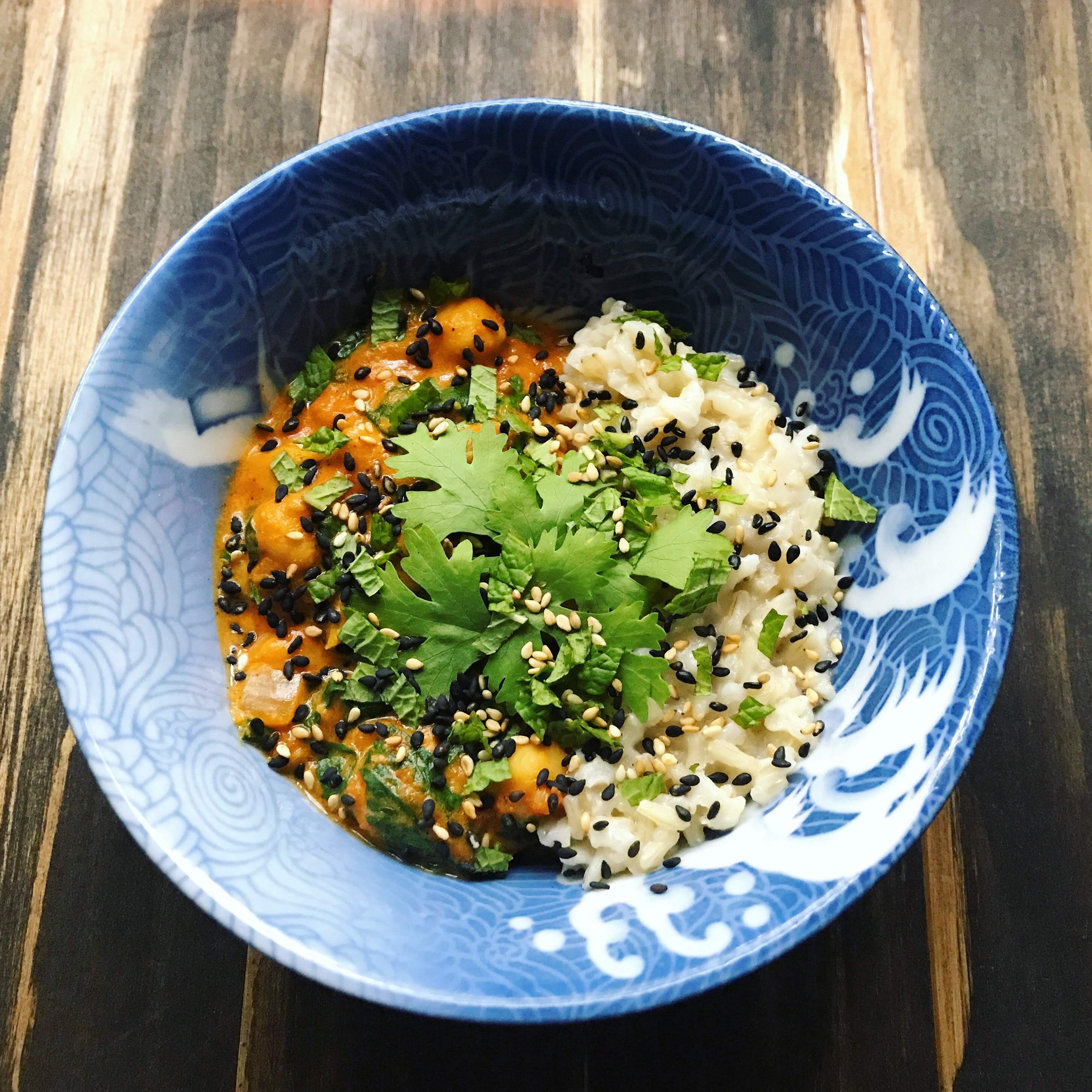 Butter Chickpeas and Spinach Curry with Coconut Brown Rice | lawandlentils